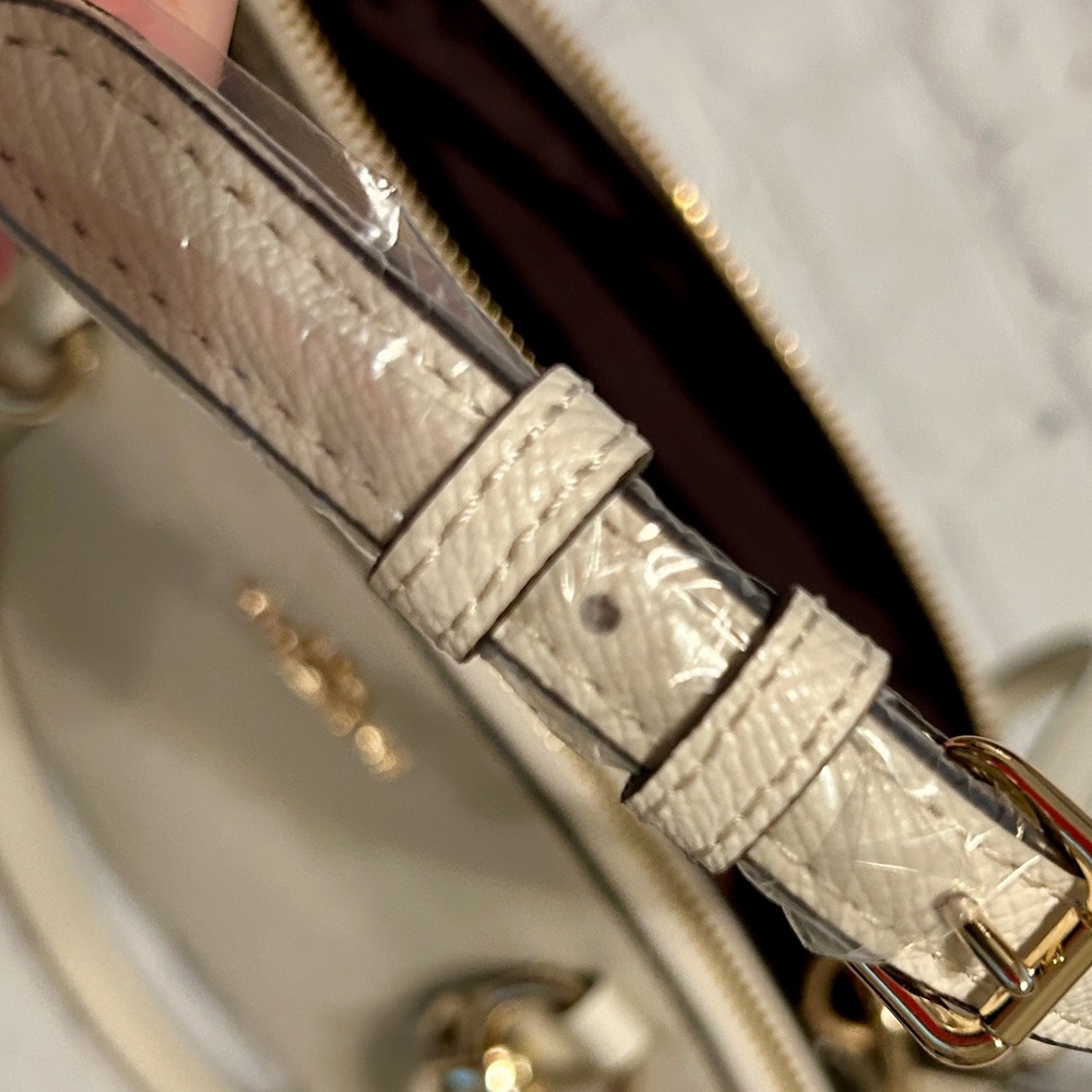 NWT Coach Cream Mini Christie Carryall  Bag - Convertible Three Style Straps. - Picture 4 of 15